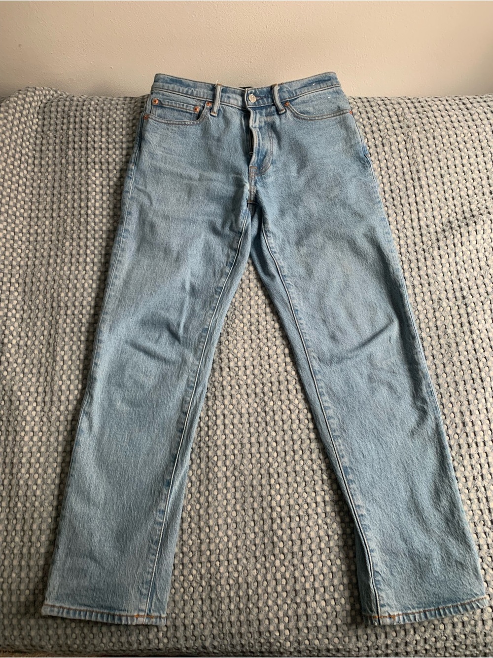 Abercrombie & Fitch Light Wash Straight Leg Men’s Jeans